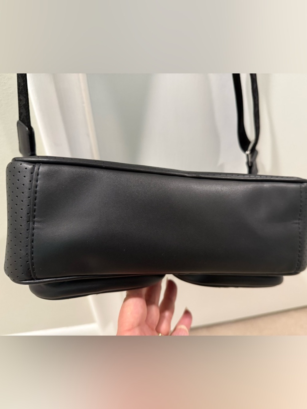 Michael Kors Black Crossbody Bag - Picture 4 of 13
